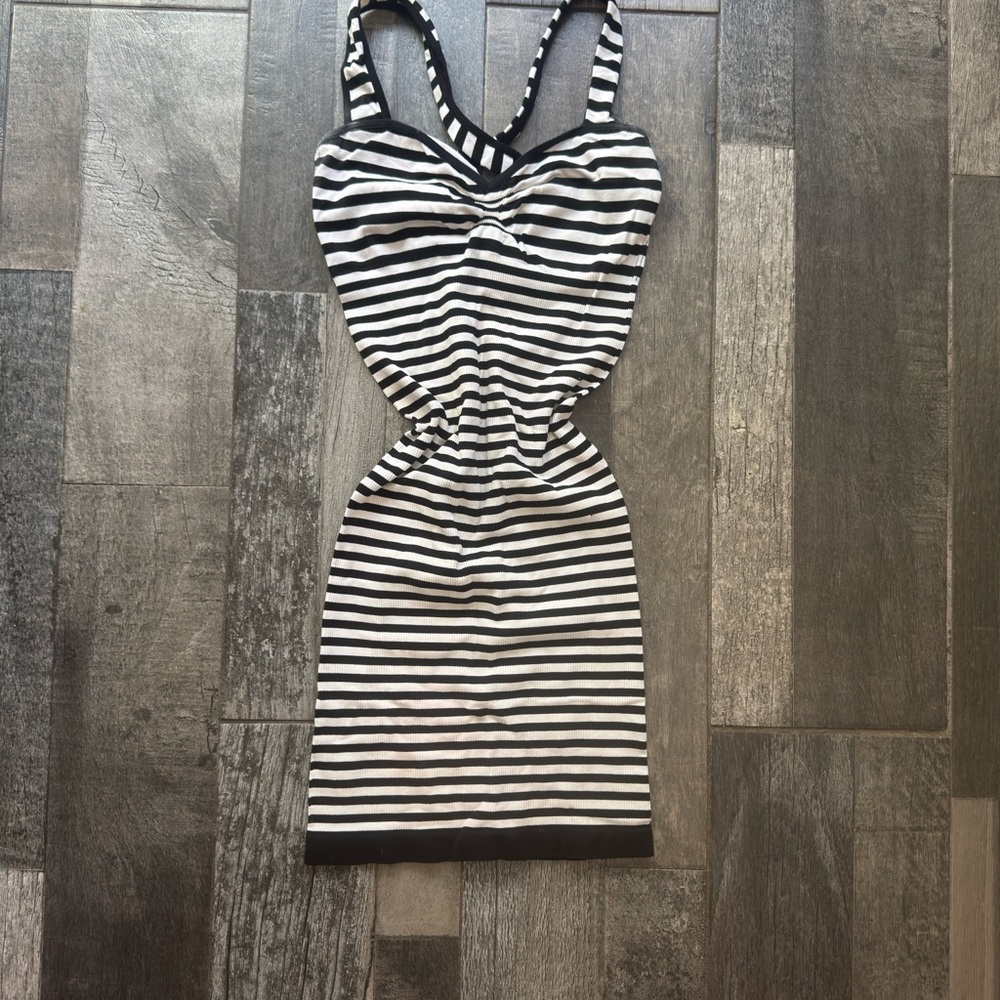 Bebe stripped midi dress